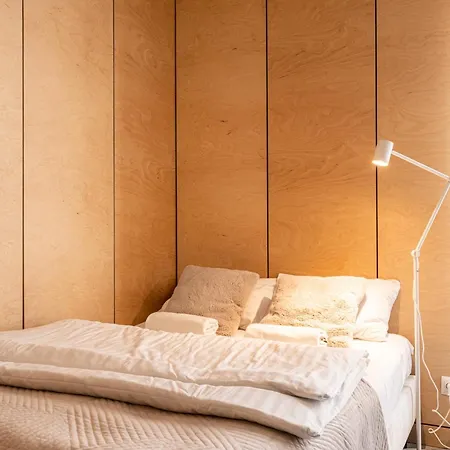 Rentplanet - Przy Wyspie Slodowej